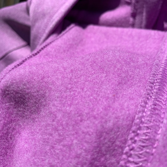 super comfy athletic sweater - Picture 3 of 4